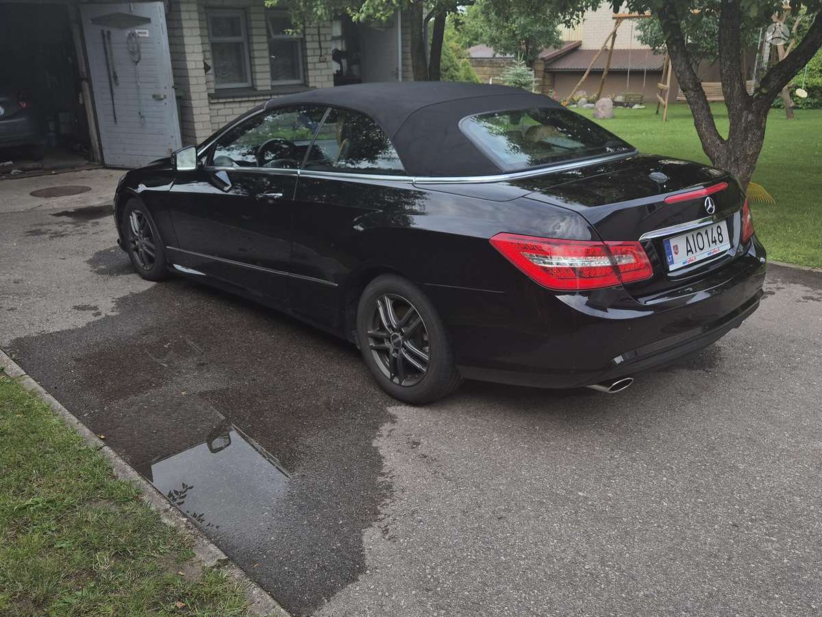 Mercedes-Benz E350, Кабриолет