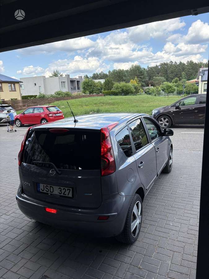 Nissan Note, 1.5 l., hatchback
