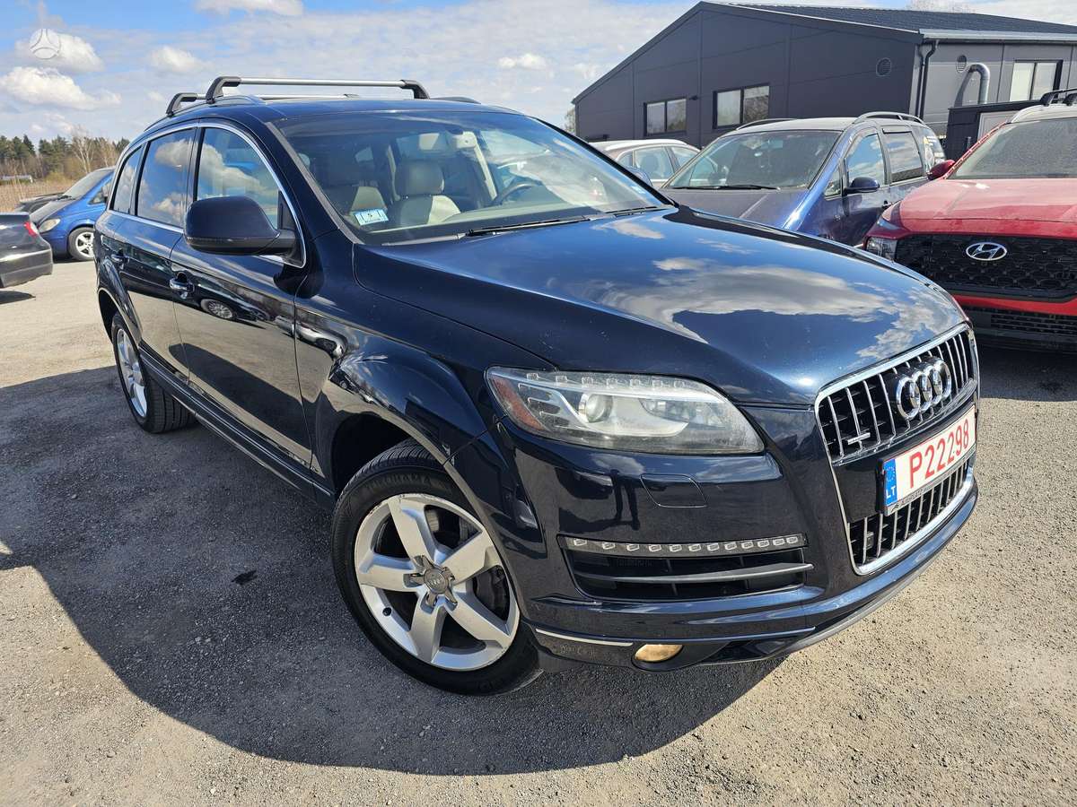 Audi Q7, 3.0 l., off-road / crossover