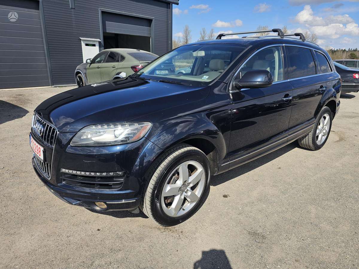 Audi Q7, 3.0 l., off-road / crossover