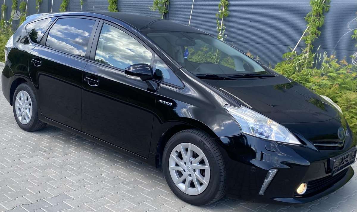 Toyota Prius+ - 8