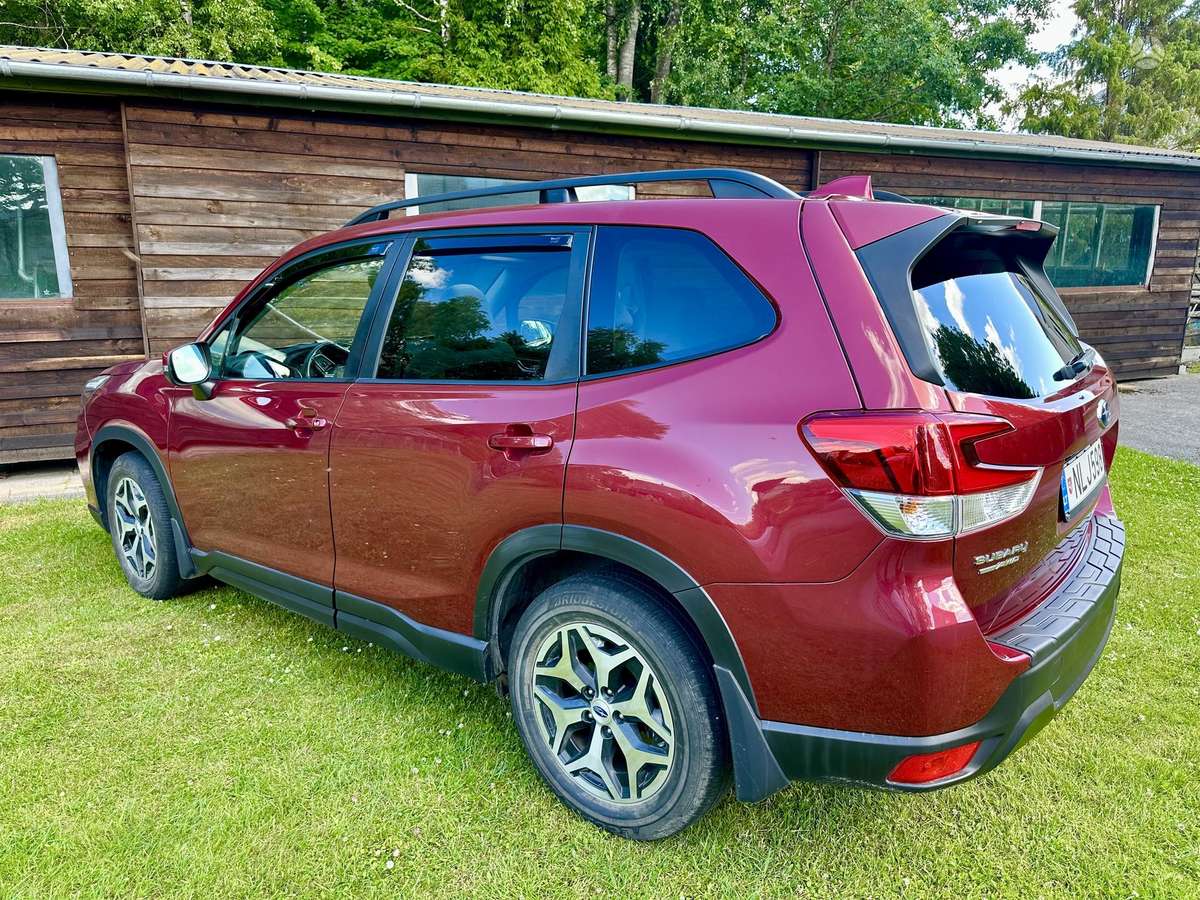 Subaru Forester, 2.5 l., mpv / minivan