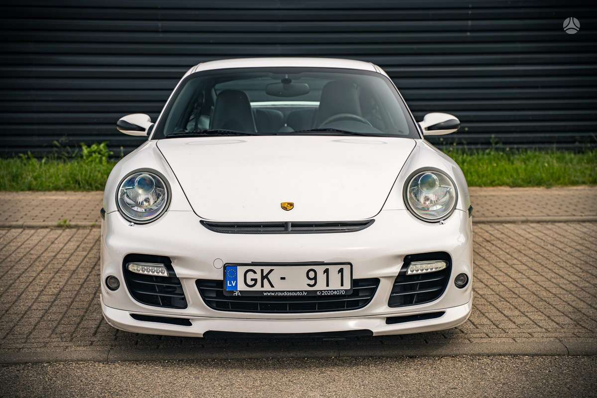 Porsche 911 - 2