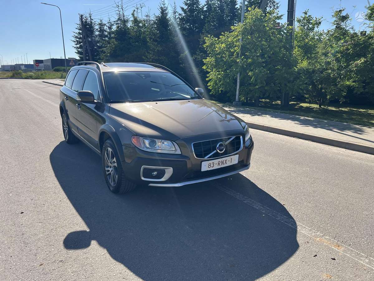 Volvo XC70, 2.0 l., Универсал