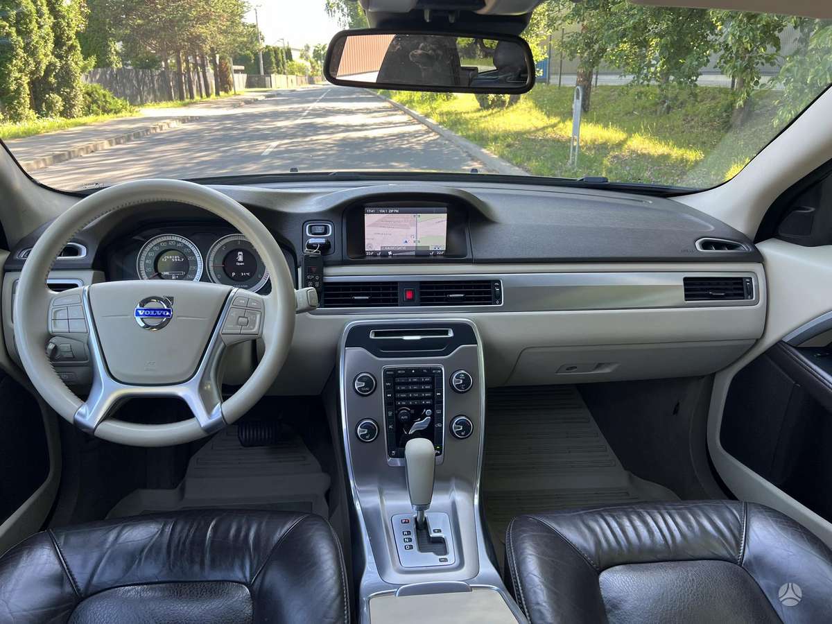 Volvo XC70, 2.0 l., wagon