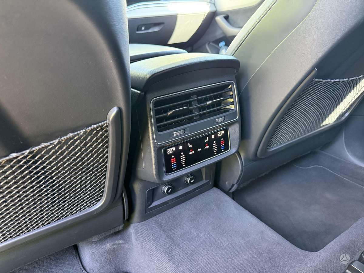 Audi Q8, 3.0 l., Хэтчбек