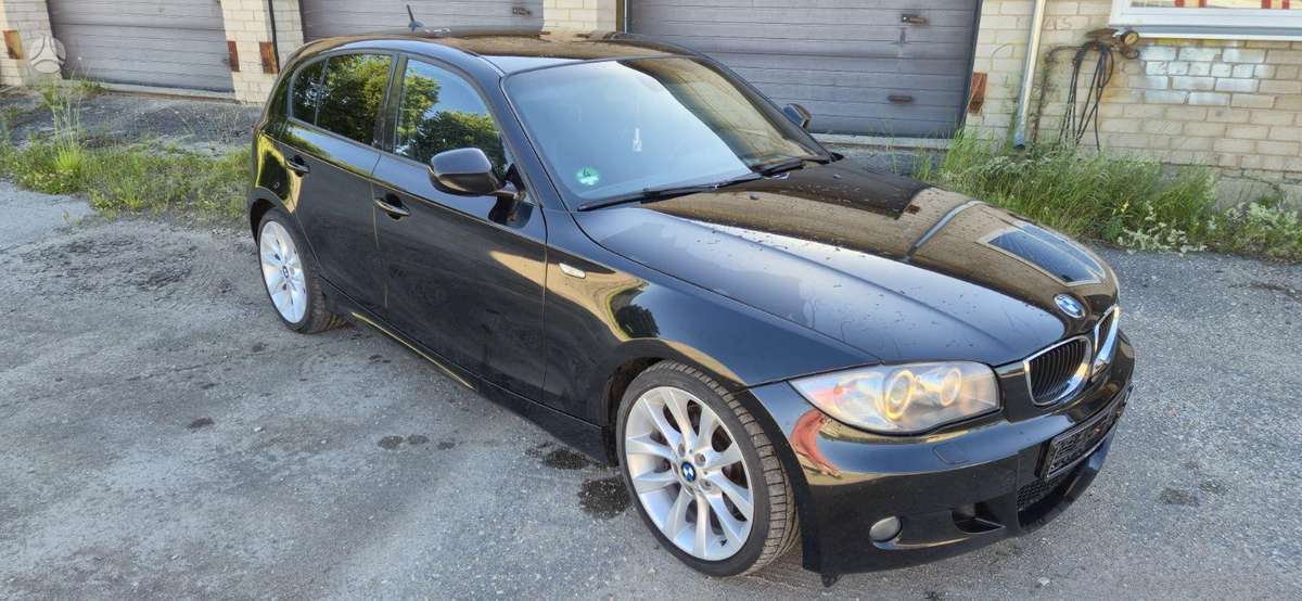 BMW 123, 2.0 l., hatchback