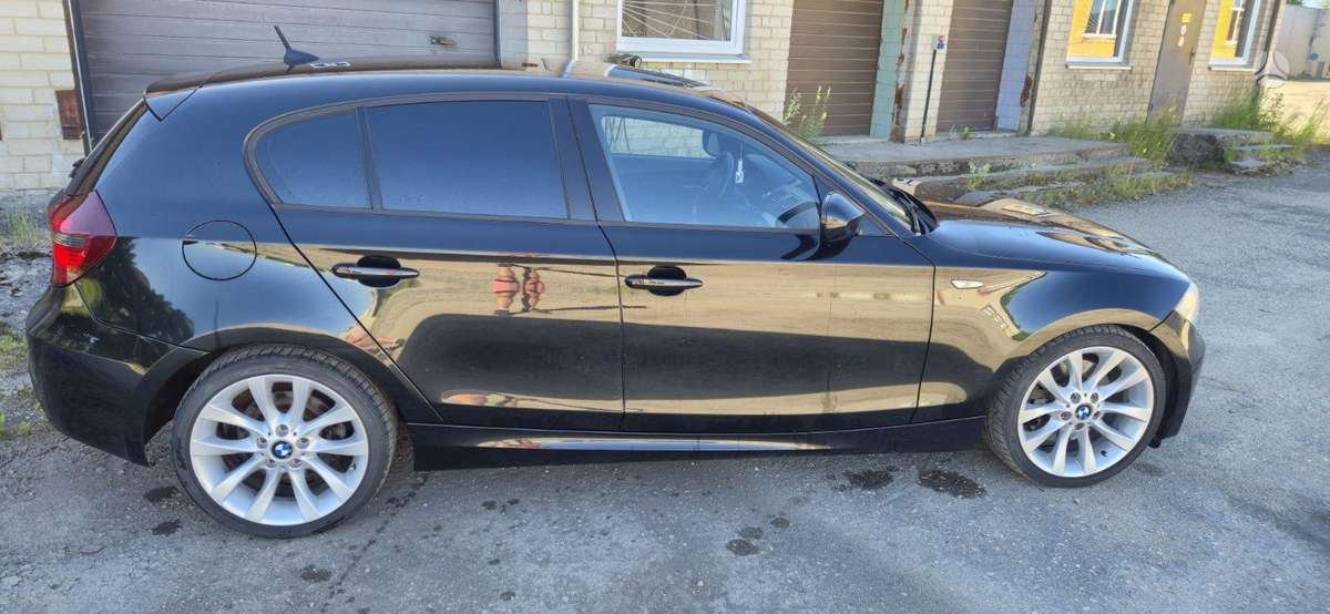 BMW 123, 2.0 l., hatchback