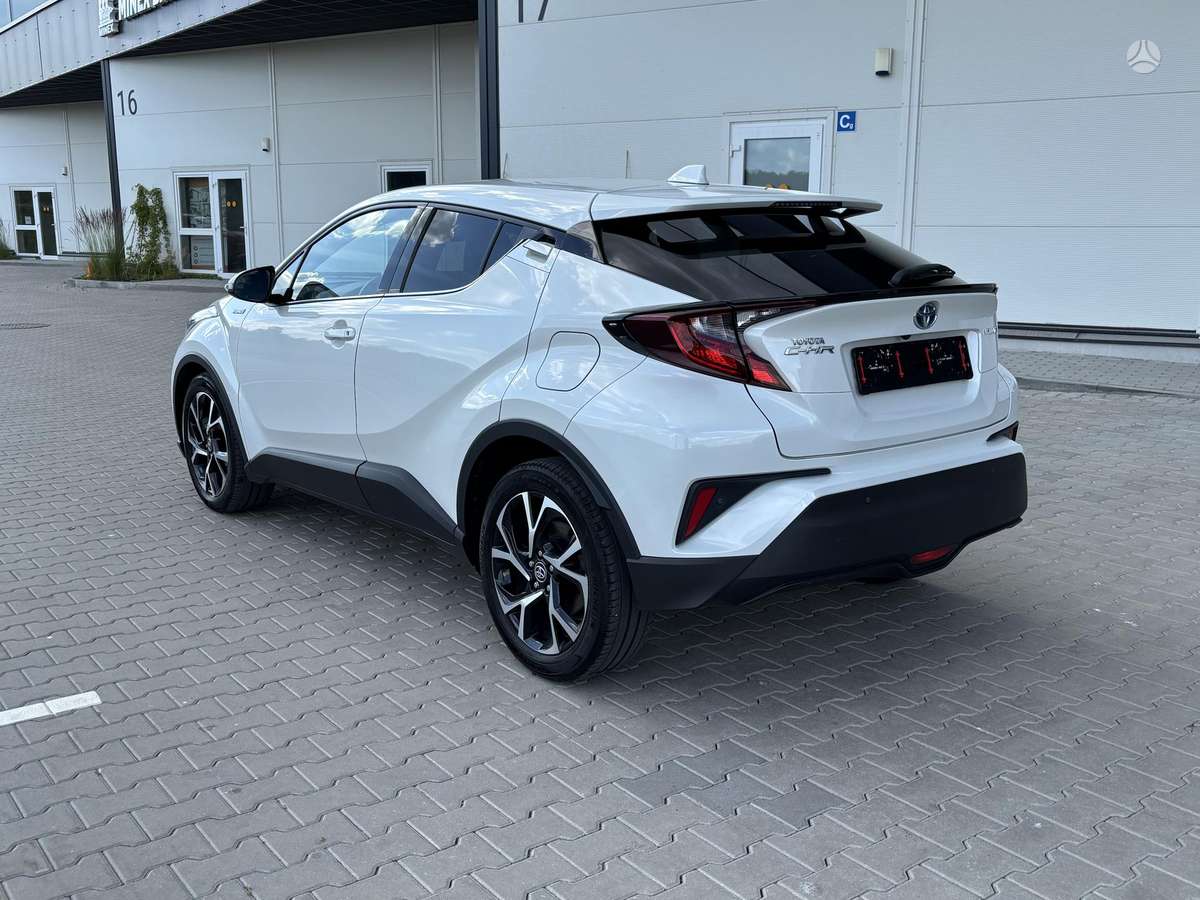 Toyota C-HR - 5