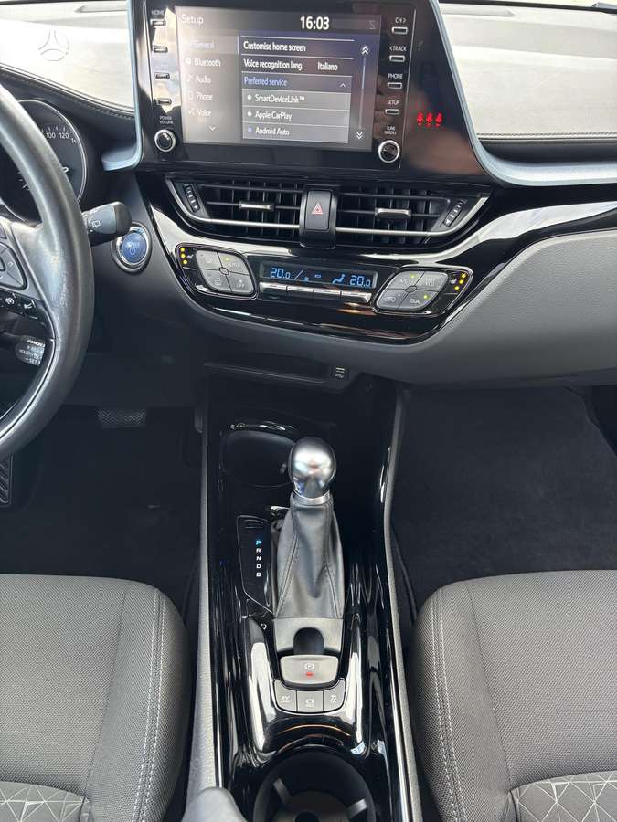 Toyota C-HR - 11