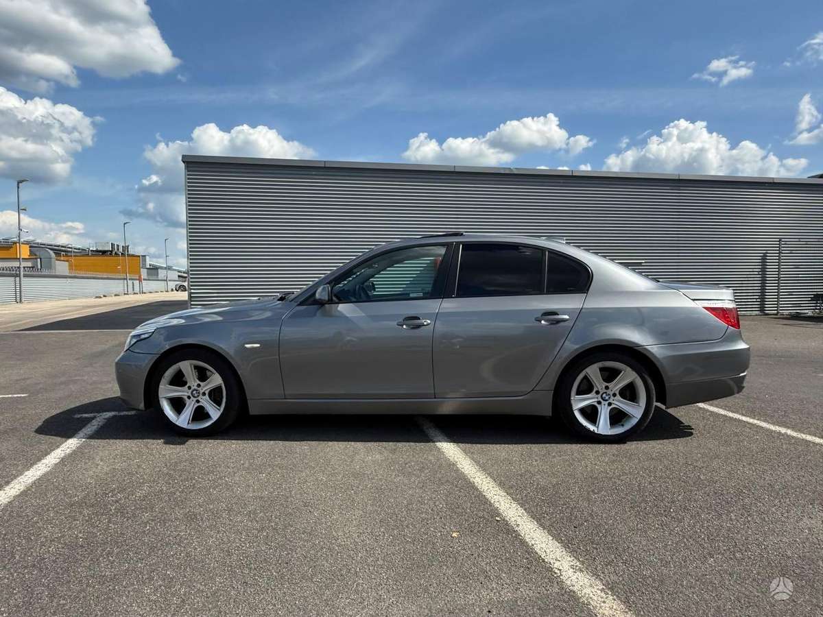 BMW 525, 3.0 l., Седан