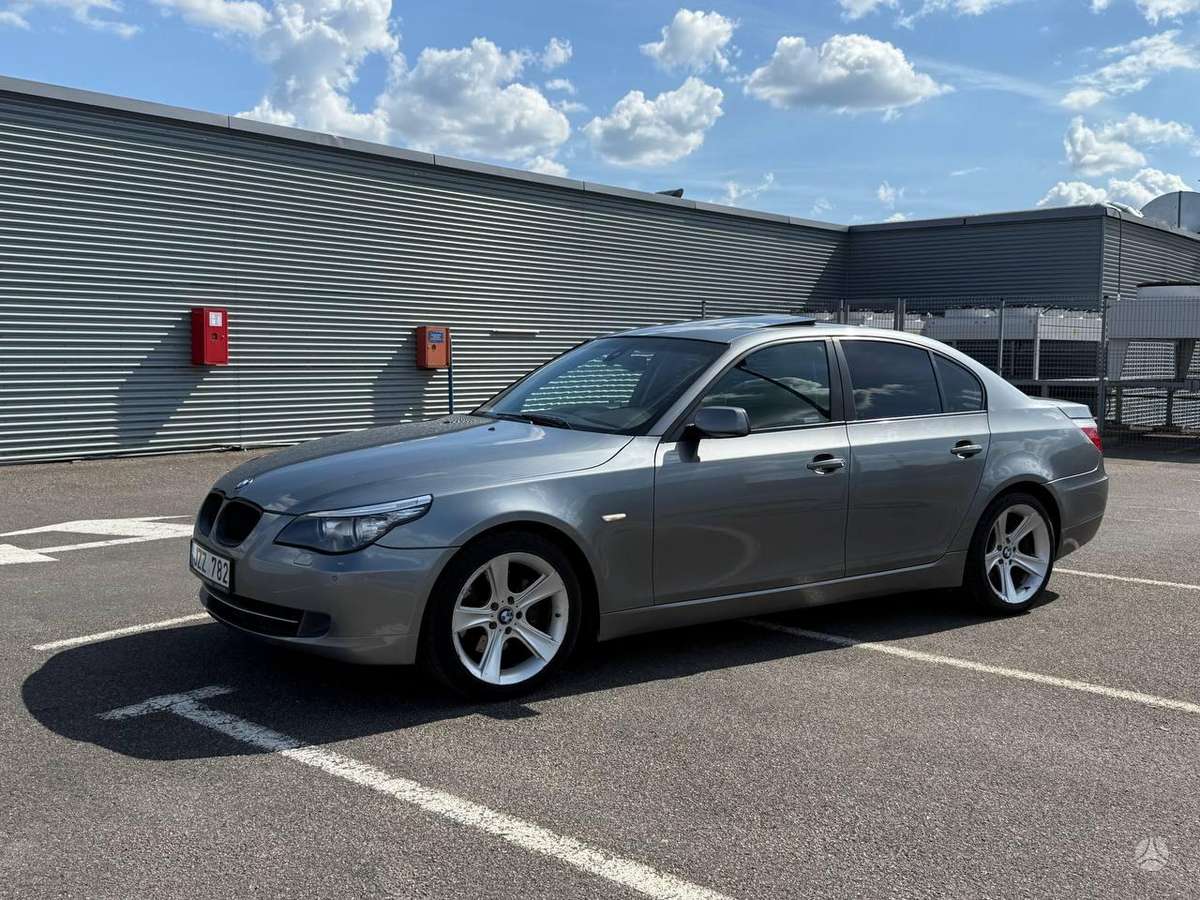 BMW 525, 3.0 l., Седан