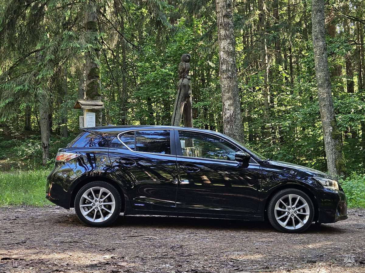 Lexus CT 200h, 1.8 l., hatchback