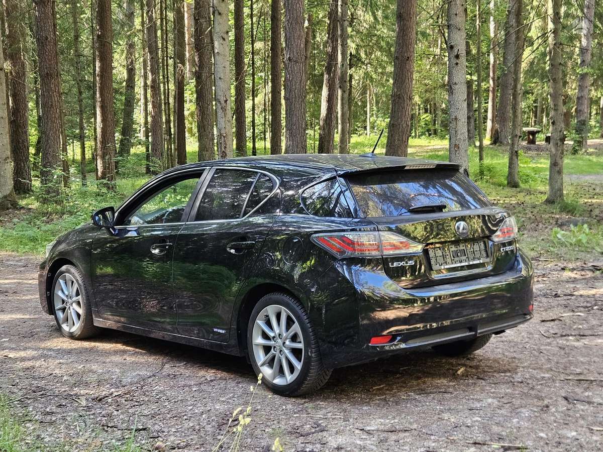 Lexus CT 200h, 1.8 l., hatchback