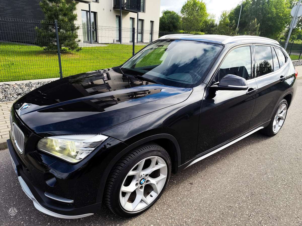BMW X1, 2.0 l., Минивэн