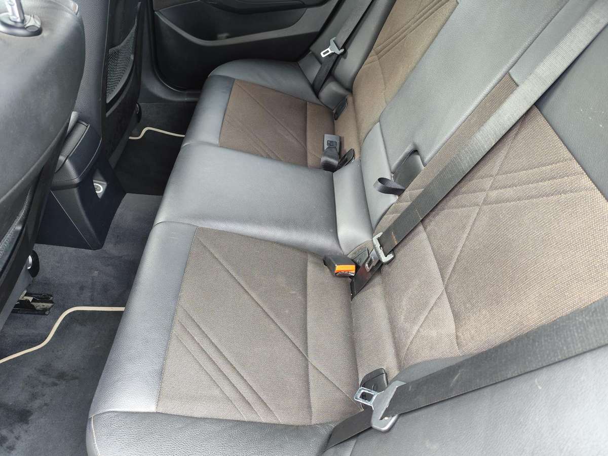 BMW X1, 2.0 l., Минивэн