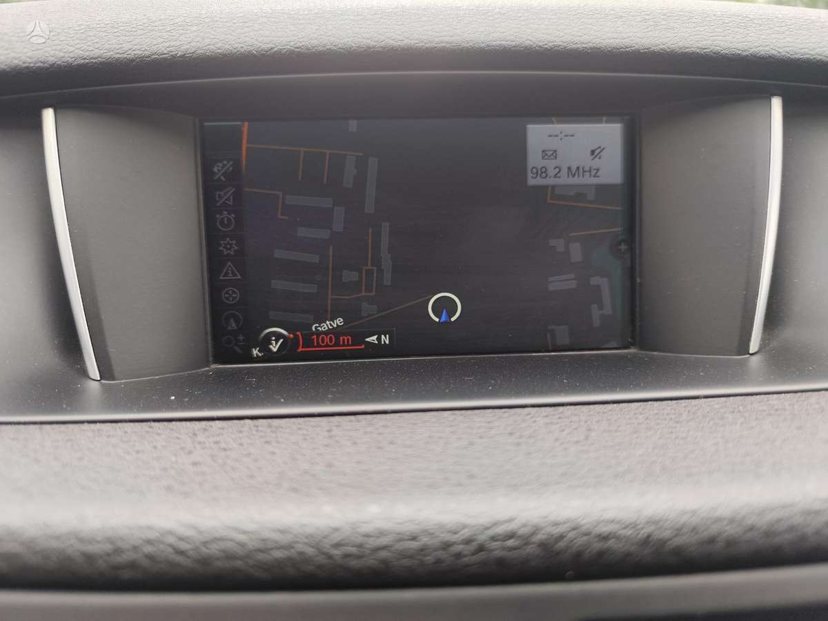 BMW X1, 2.0 l., Минивэн