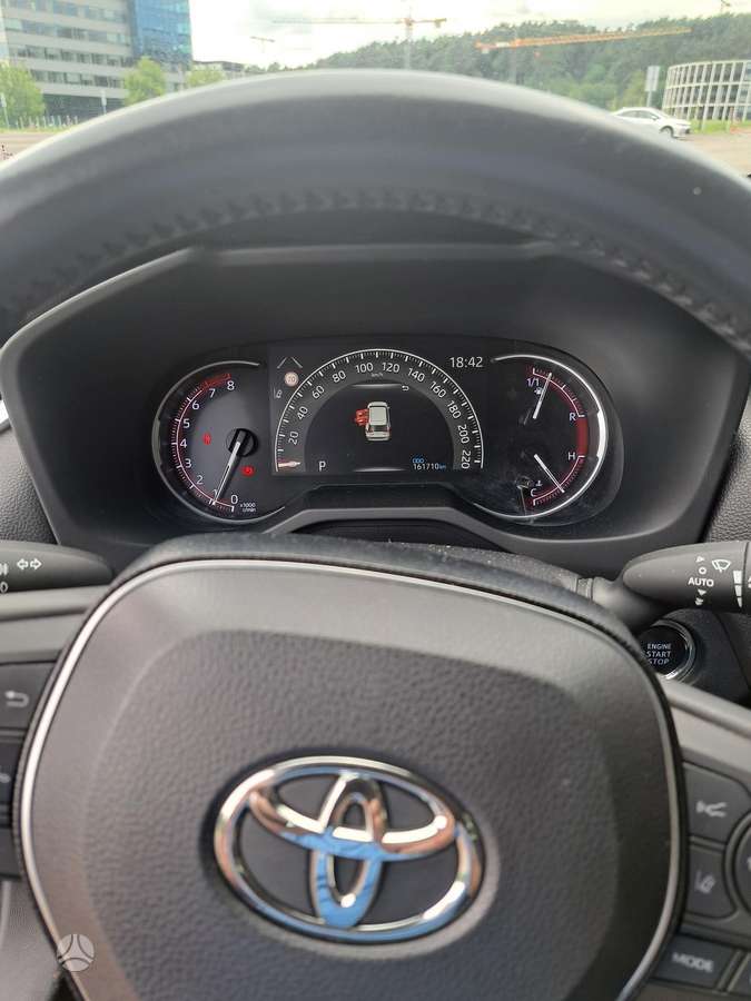 Toyota RAV4 - 5
