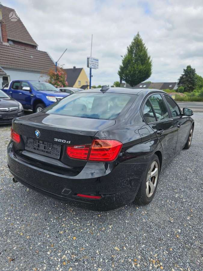BMW 320, 2.0 l., Седан