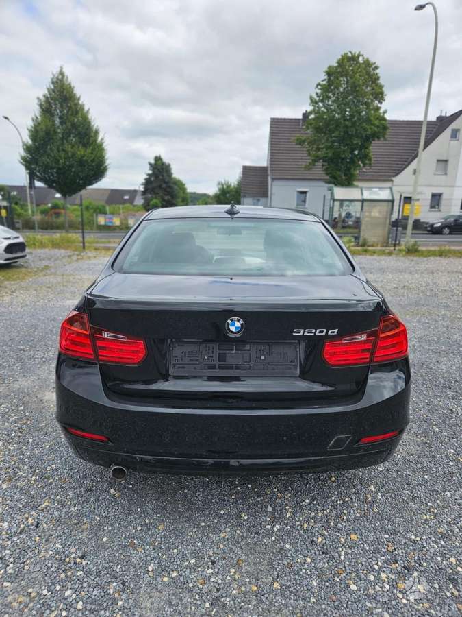BMW 320, 2.0 l., Седан