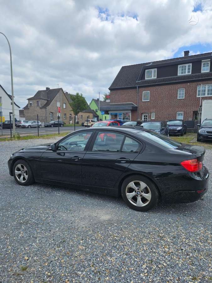 BMW 320, 2.0 l., Седан
