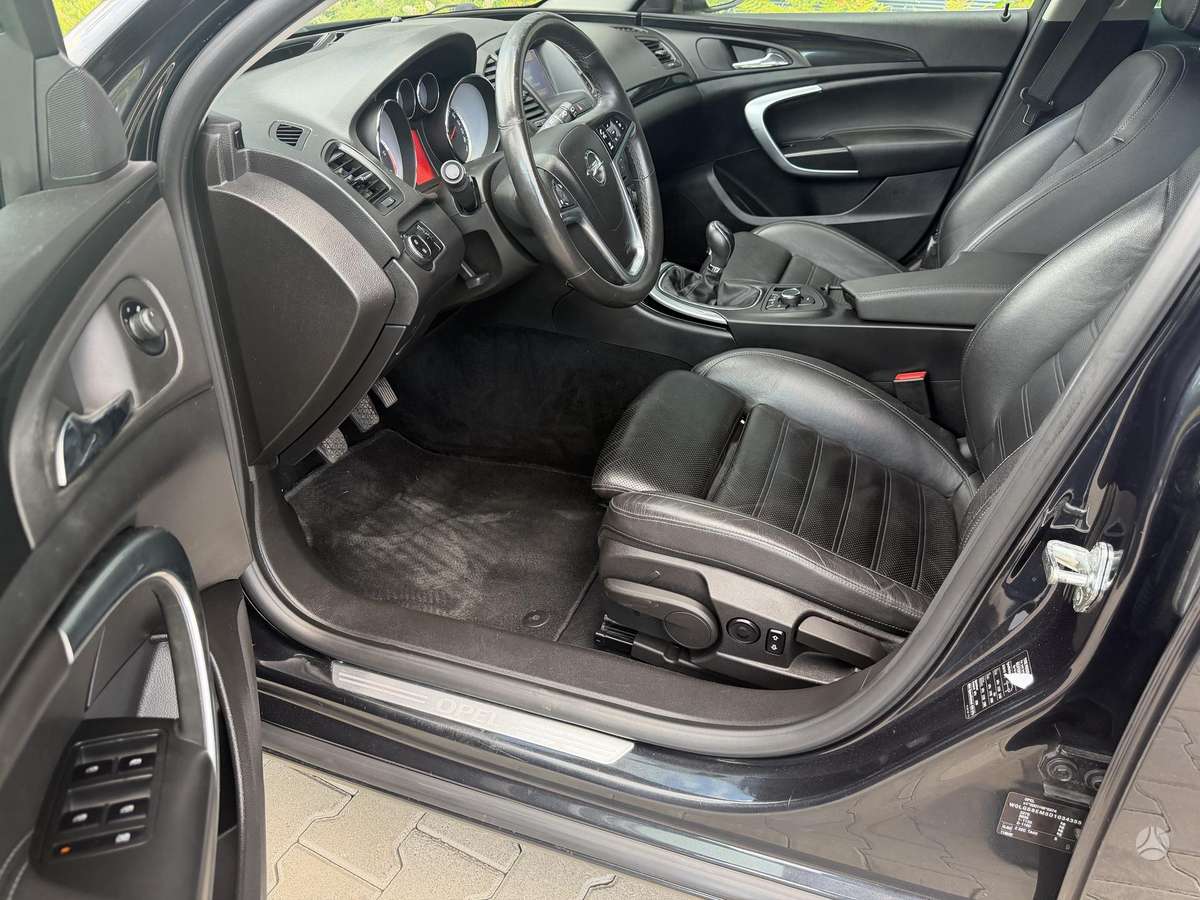 Opel Insignia, 2.0 l., Универсал