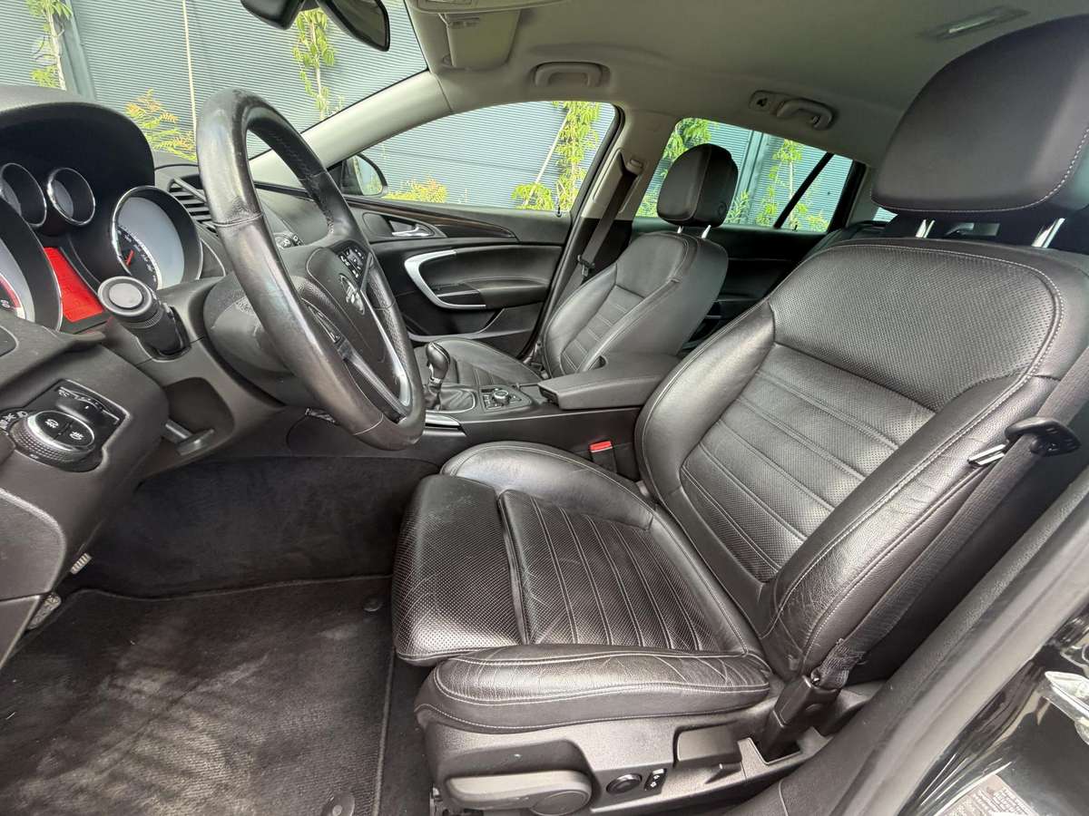 Opel Insignia, 2.0 l., Универсал