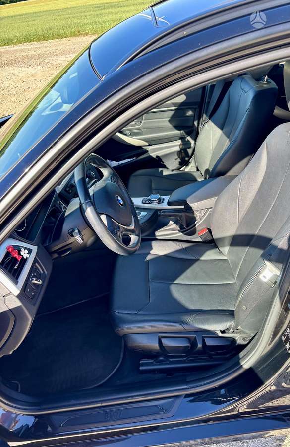 BMW 320, 2.0 l., universalas