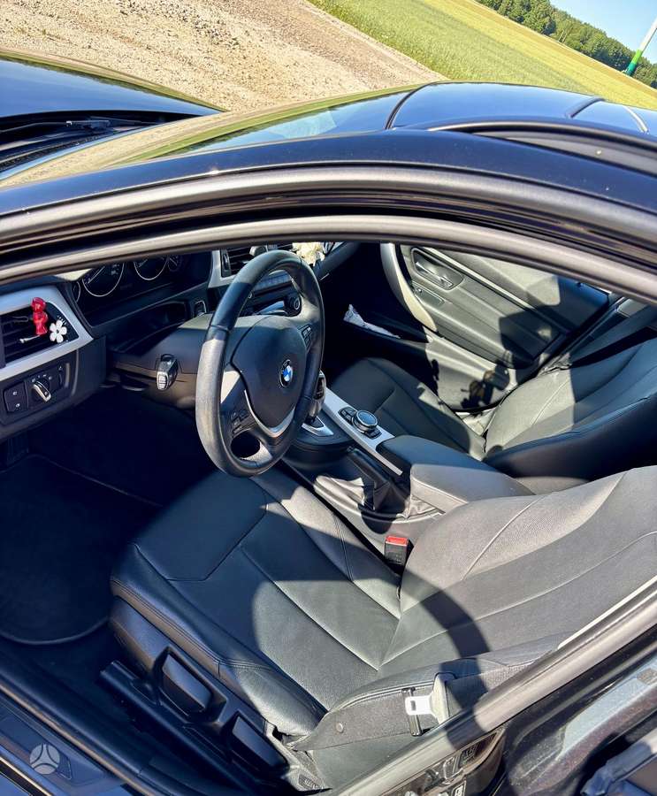 BMW 320, 2.0 l., wagon
