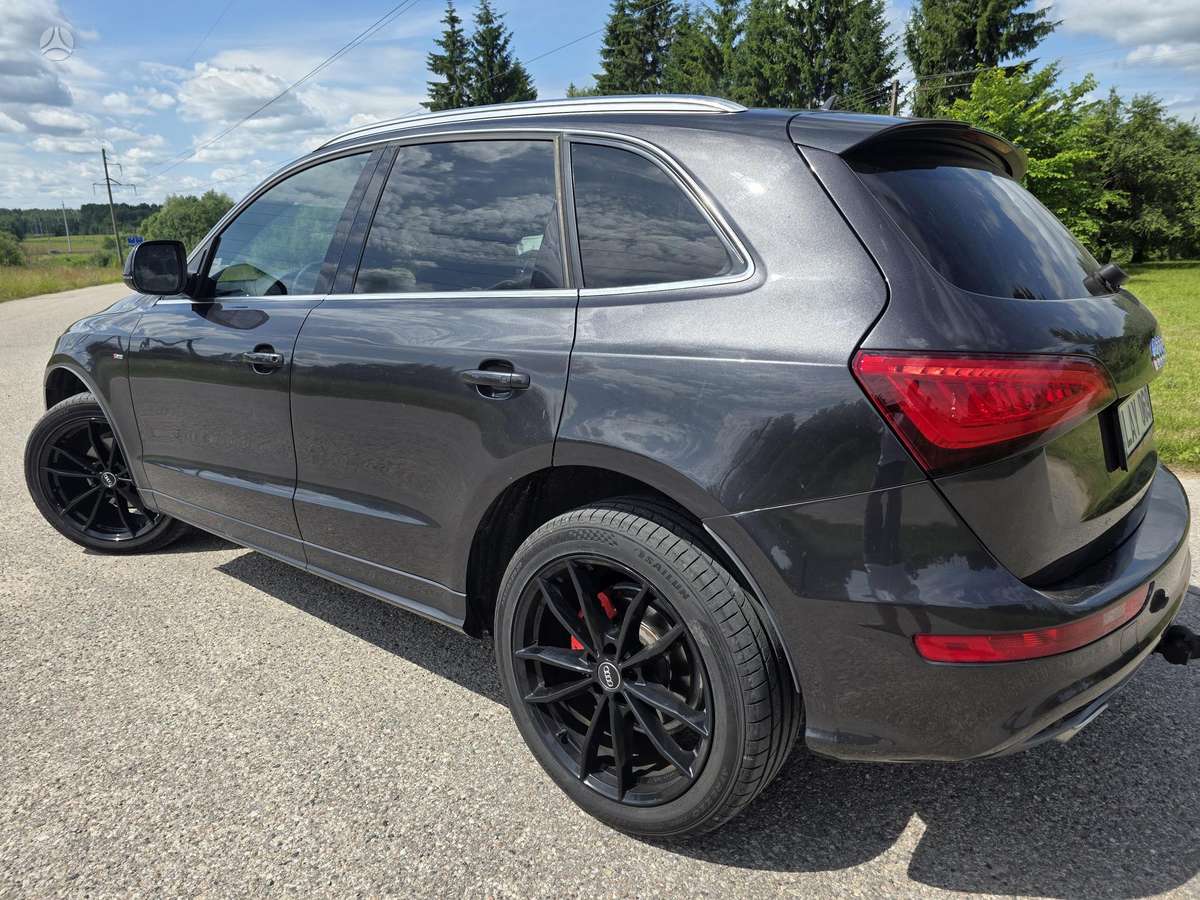 Audi Q5, 2.0 l., Внедорожник / Кроссовер