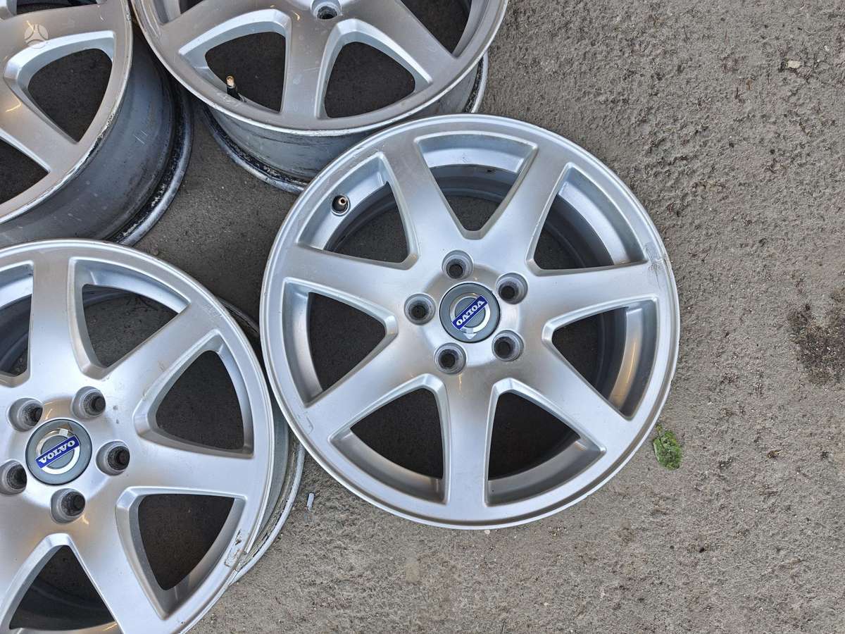 Volvo V40, light alloy, R16