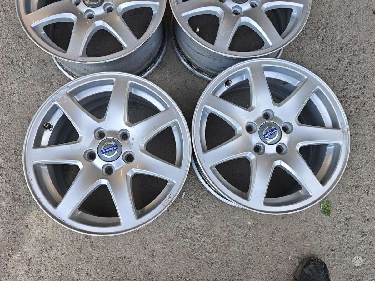 Volvo V40, light alloy, R16