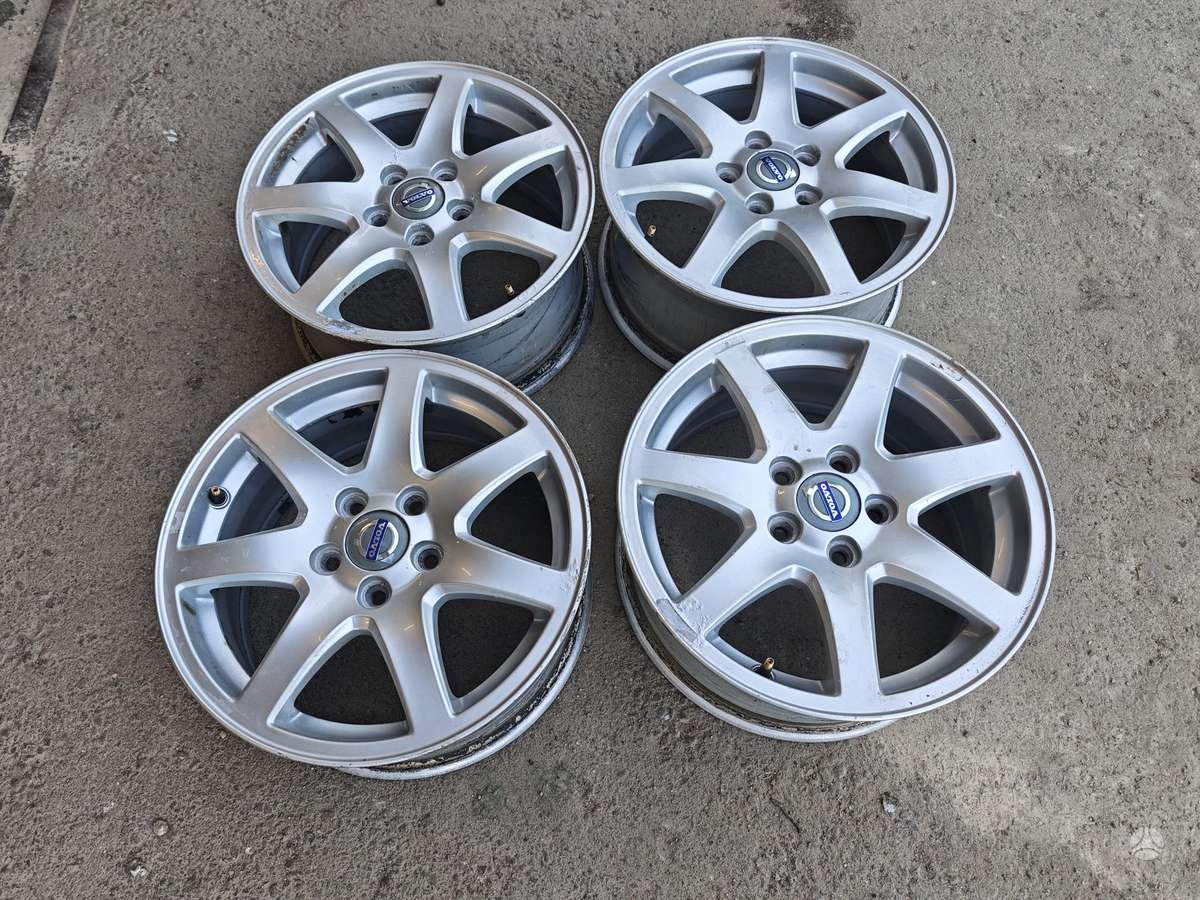 Volvo V40, lengvojo lydinio, R16