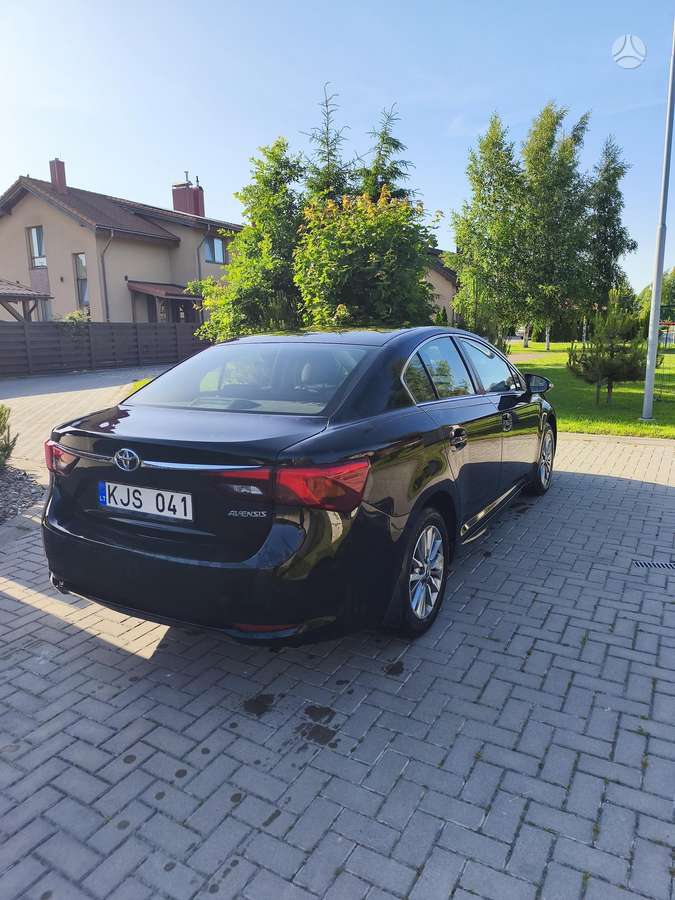 Toyota Avensis - 4