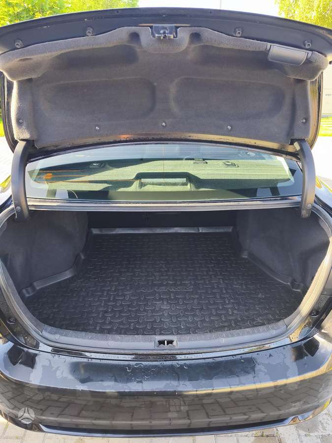 Toyota Avensis - 7