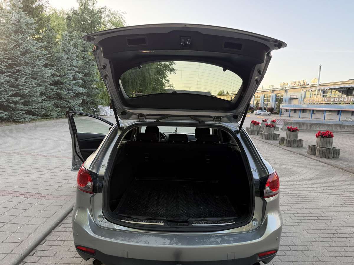Mazda 6, 2.2 l., Универсал