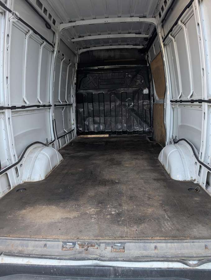 Iveco Daily, 2.3 l., cargo van