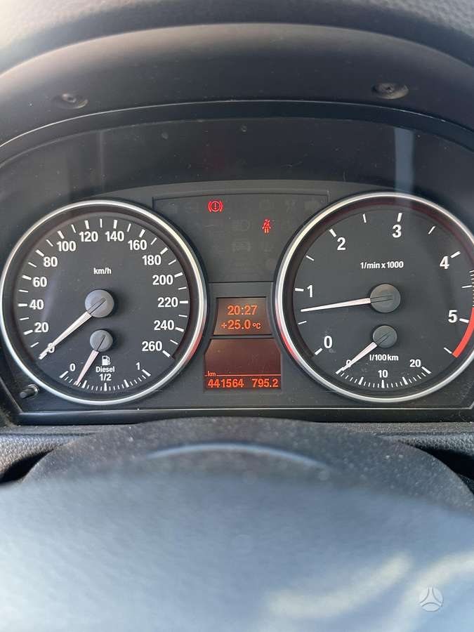 BMW 330, 3.0 l., Седан