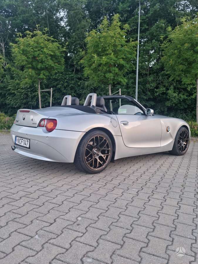 BMW Z4, 2.5 l., convertible