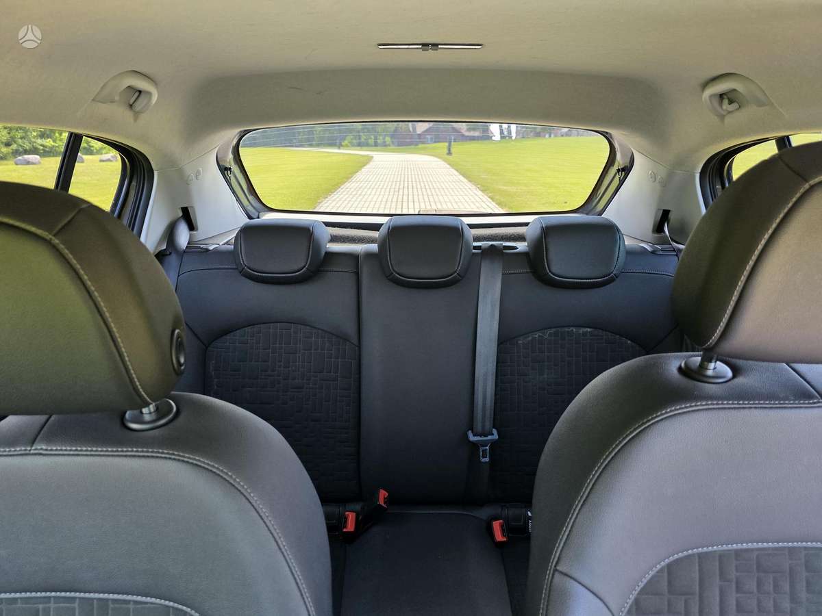 Opel Corsa, 1.3 l., Хэтчбек