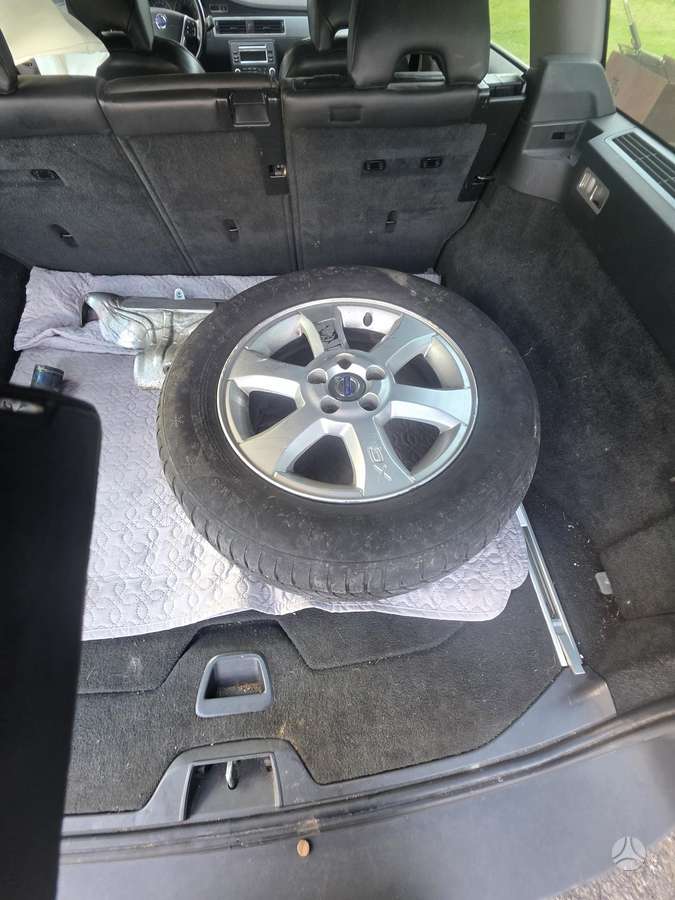 Volvo XC70, 2.4 l., Универсал