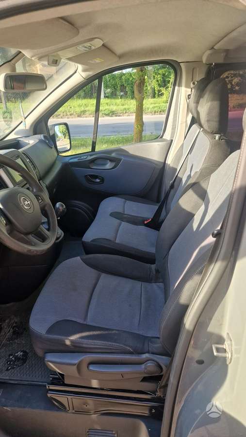 Renault Trafic - 9