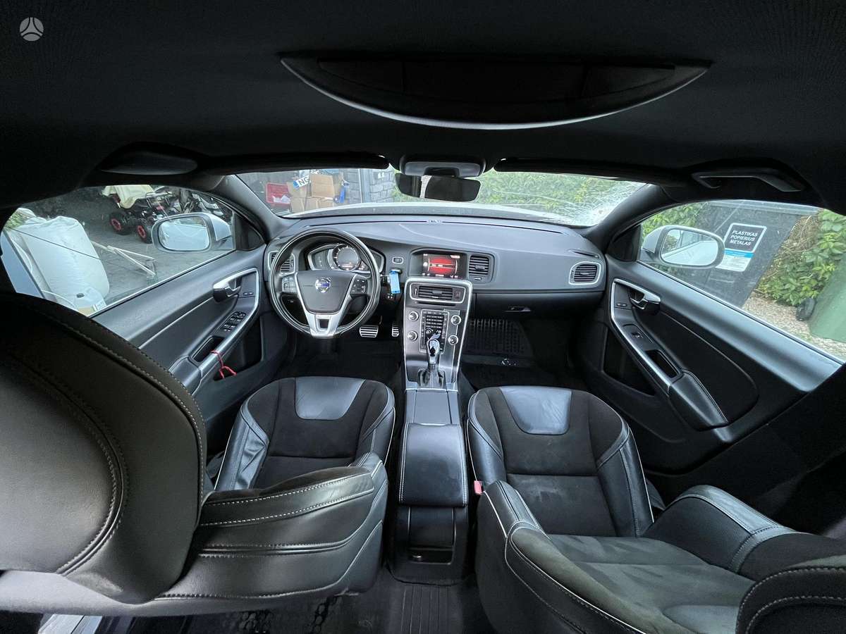 Volvo V60, 2.0 l., Универсал