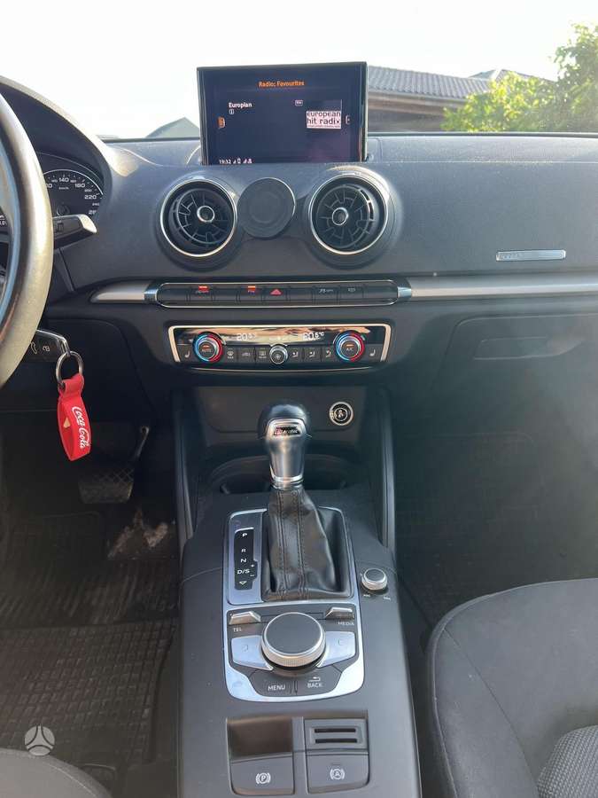Audi A3, 2.0 l., sedanas