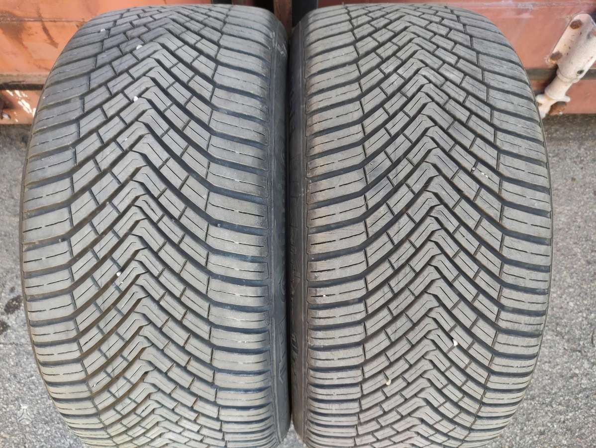 Continental, universalios 255/40 R19
