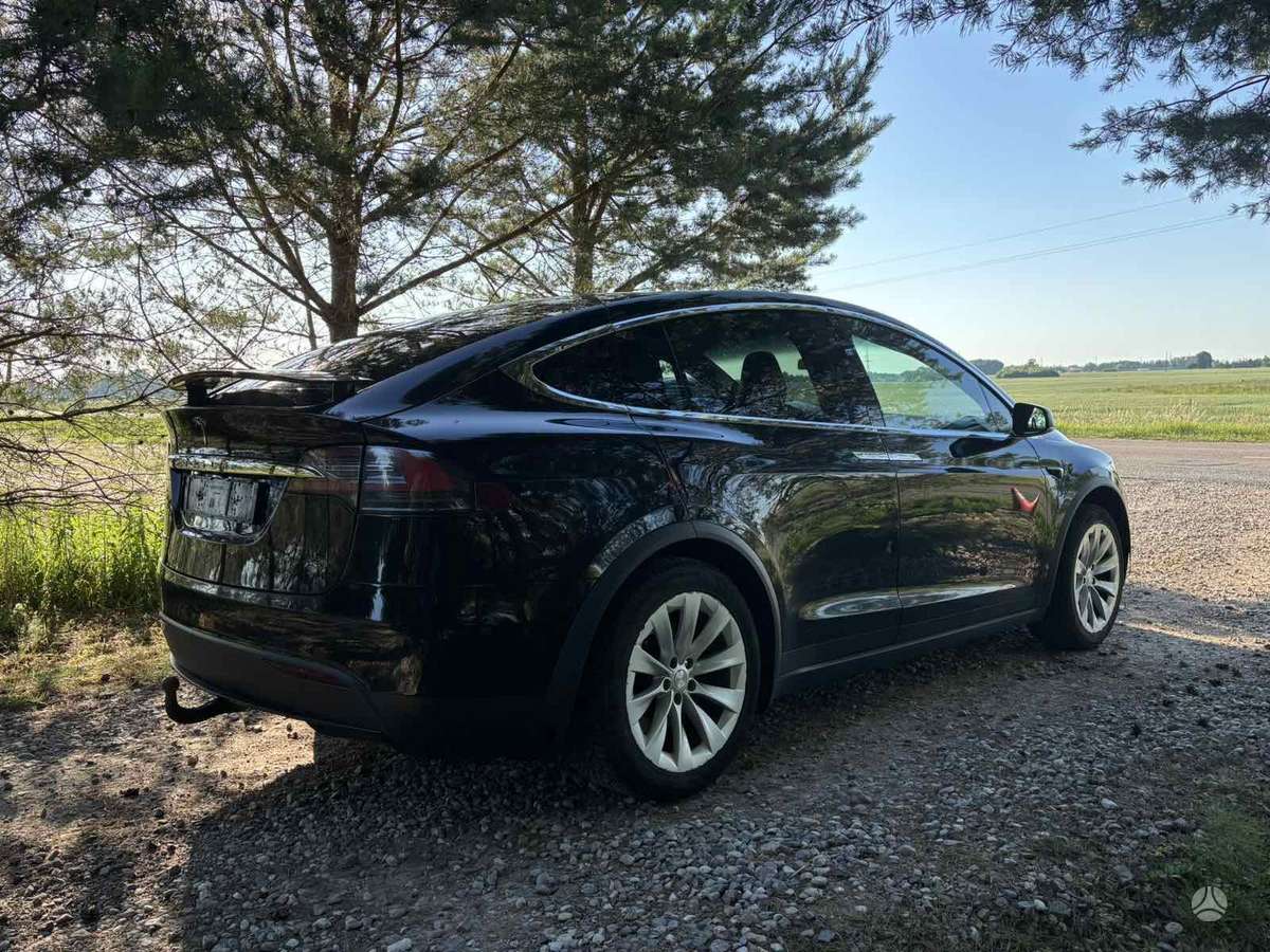 Tesla Model X, 75 kWh, off-road / crossover