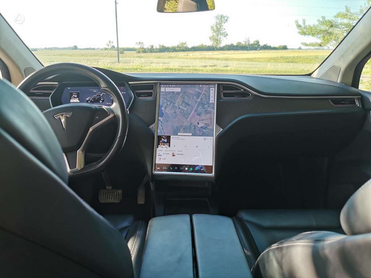 Tesla Model X, 75 kWh, off-road / crossover