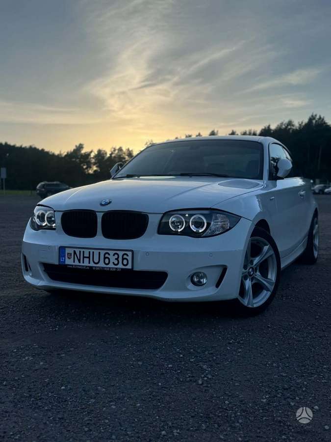 BMW 120, 2.0 l., Купе (coupe)