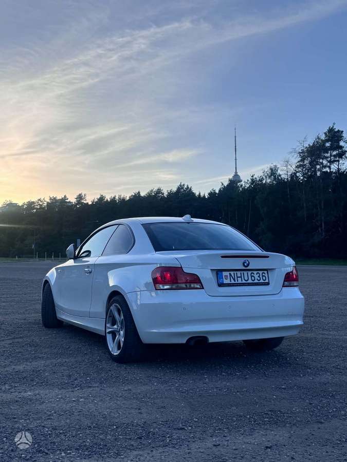 BMW 120, 2.0 l., Купе (coupe)