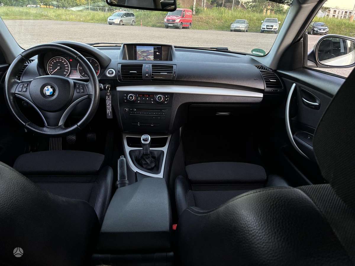 BMW 120, 2.0 l., Купе (coupe)